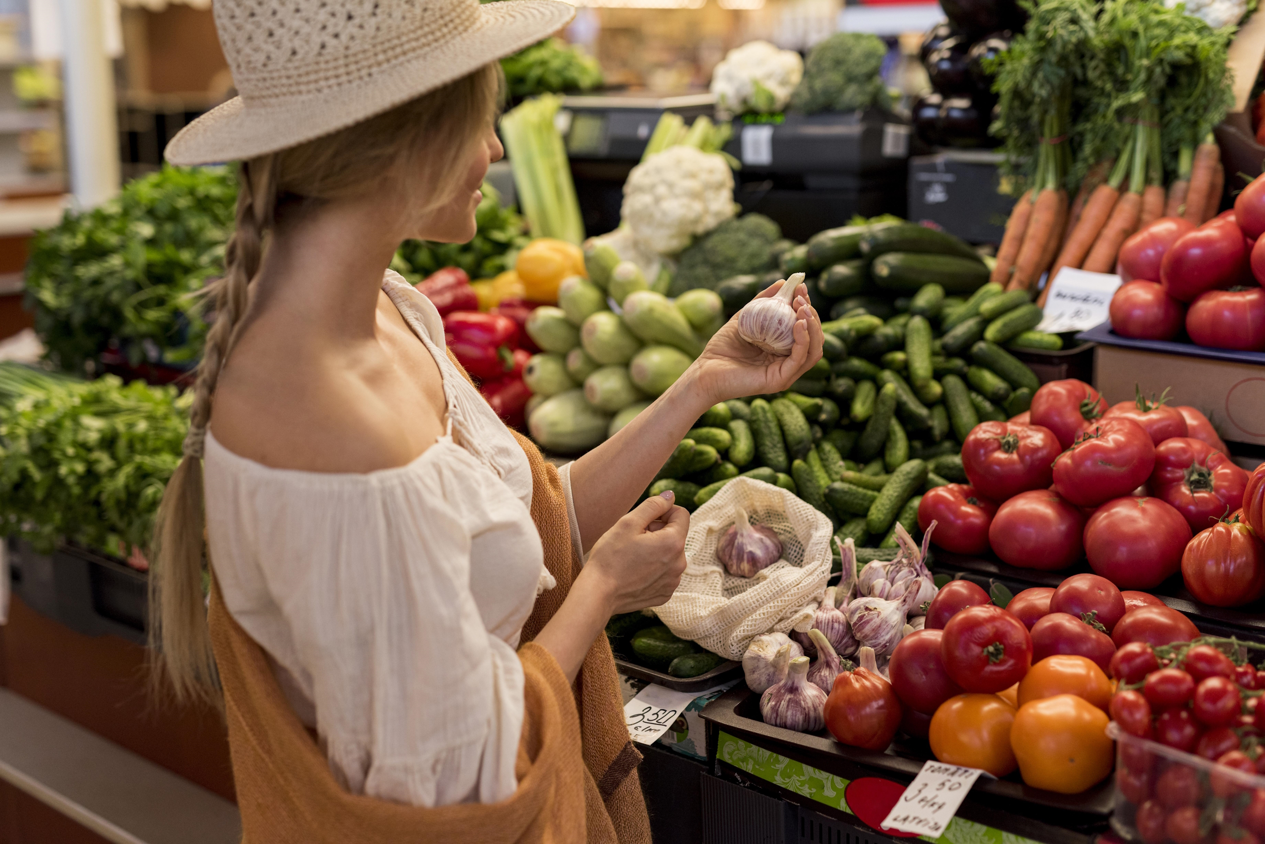 Luxury Food Shopping in Milan: Gastronomic Journey on Via Spadari